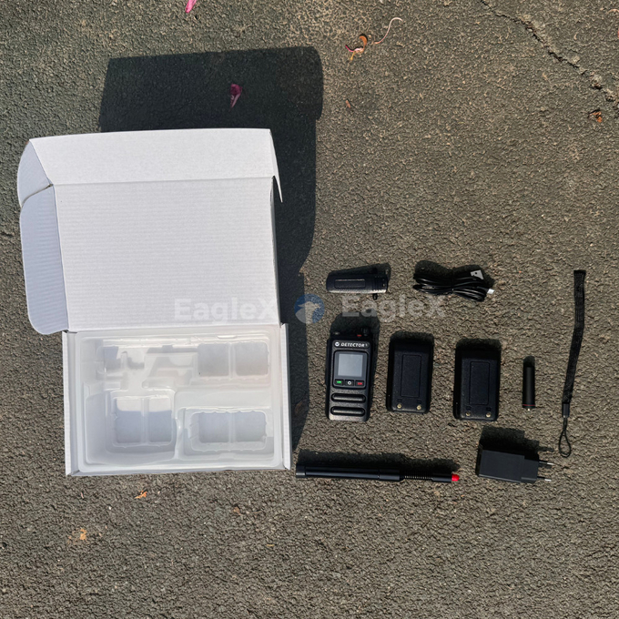 1.5-2KM FPV portatile Detettore di droni rilevamento 8001500MHz、24002485MHz、57255850MHz 3