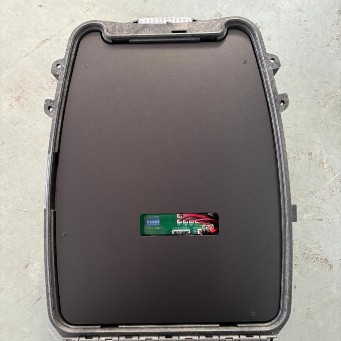 8 canali con antenna omnidirezionale e direzionale 2 km di interferenza Distanza Militare e Polizia Backpack Drone Jammer 1