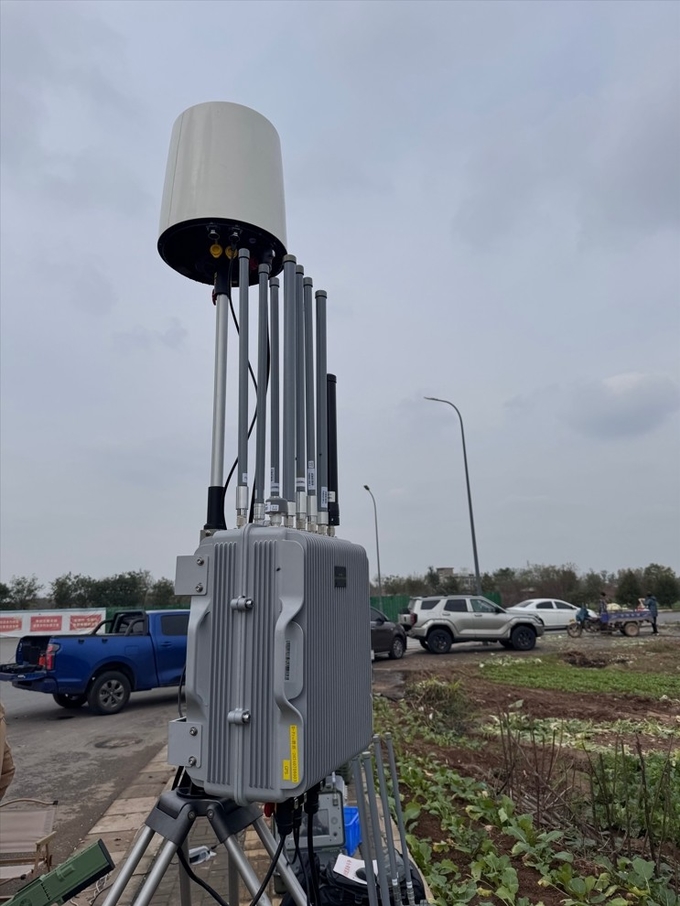 Dispositivo avanzato di spoofing dei droni: nessuna interferenza elettromagnetica, spoofing GPS multi-mode 0